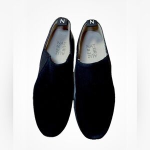 Naturalizer Women’s Black Slip-On Loafers